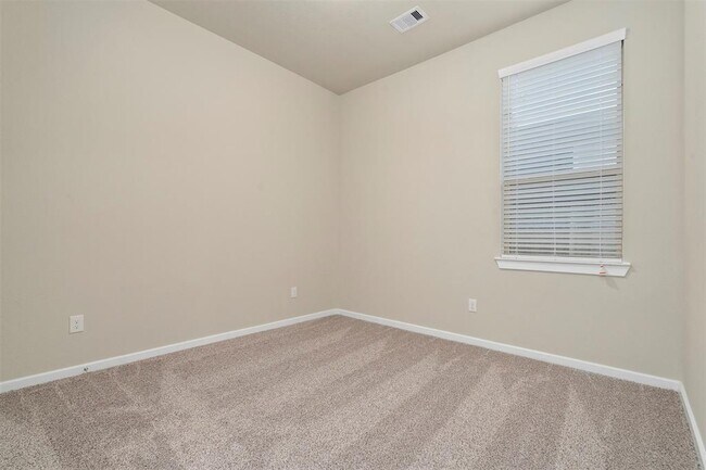 Building Photo - 119 Lukewood Cir