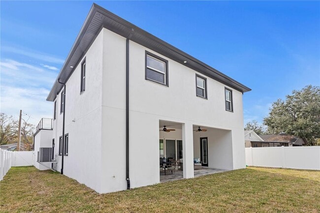 Building Photo - 3317 W Napoleon Ave