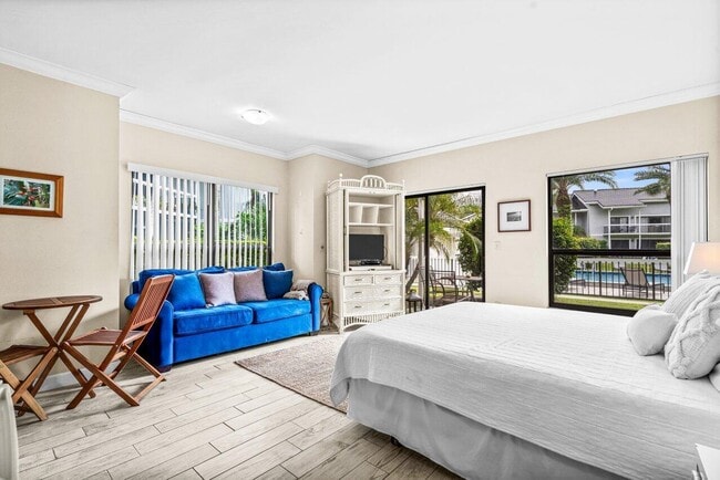 Primary Photo - 11863 Wimbledon Cir