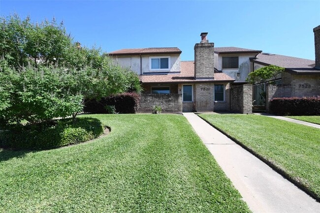 Building Photo - 7521 Beaudelaire Cir