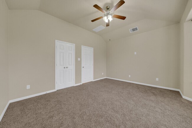 Building Photo - 16911 Wedgeside Pk