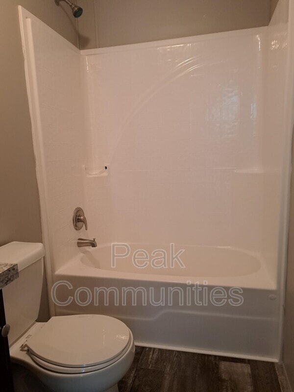 Building Photo - 368 Shady Brook Hts