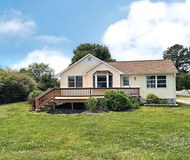 Building Photo - 7186 Wayne Rd