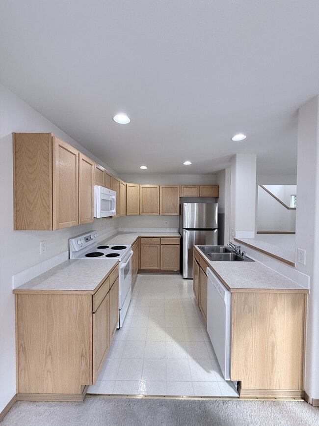 Building Photo - 414 91st Ave SE