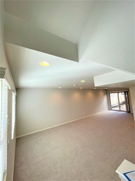 Building Photo - 6036 Callan Dr