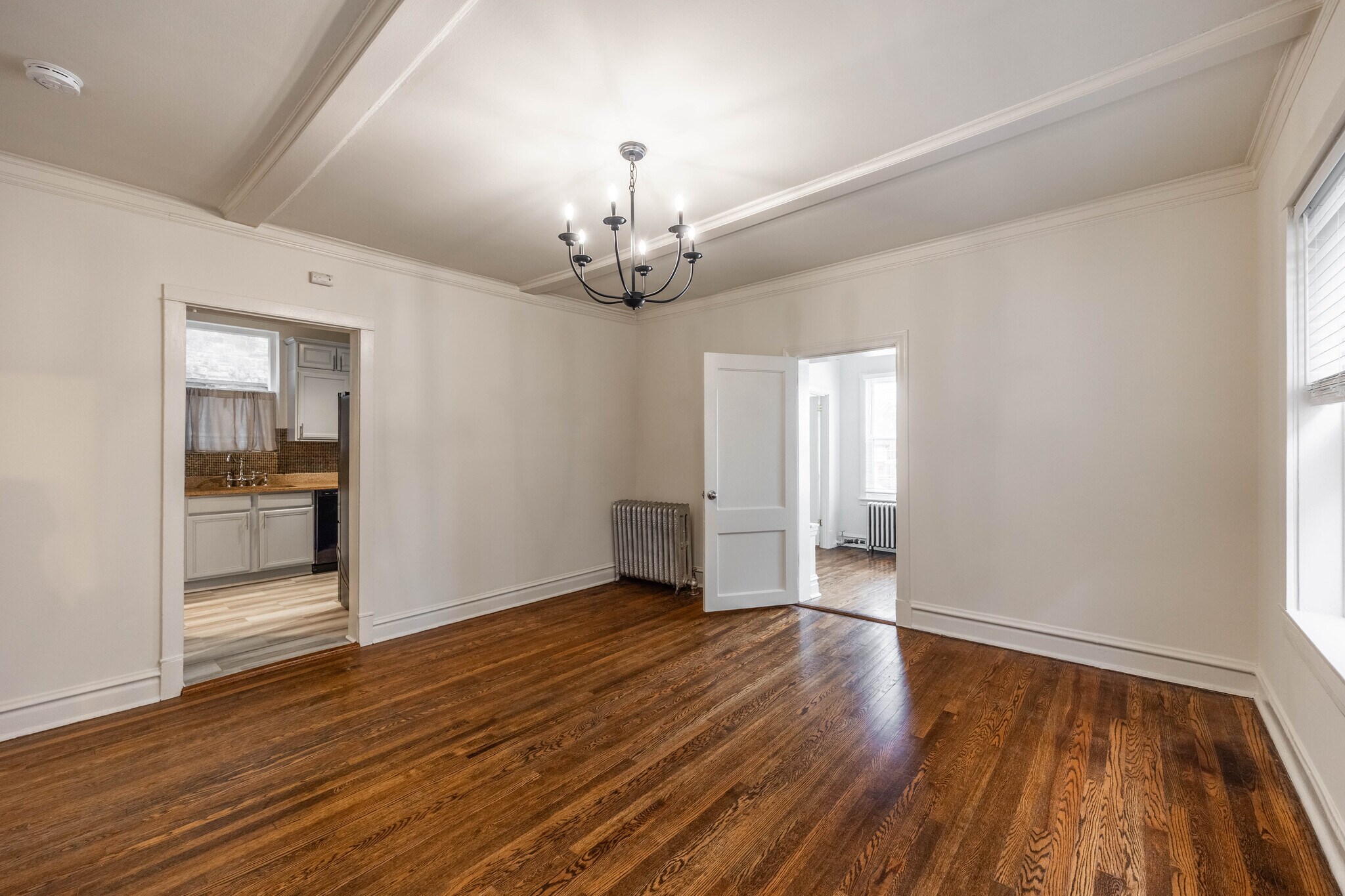 Building Photo - 1432 W Jonquil Ter