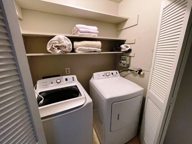 Building Photo - 4301 Little River Rd