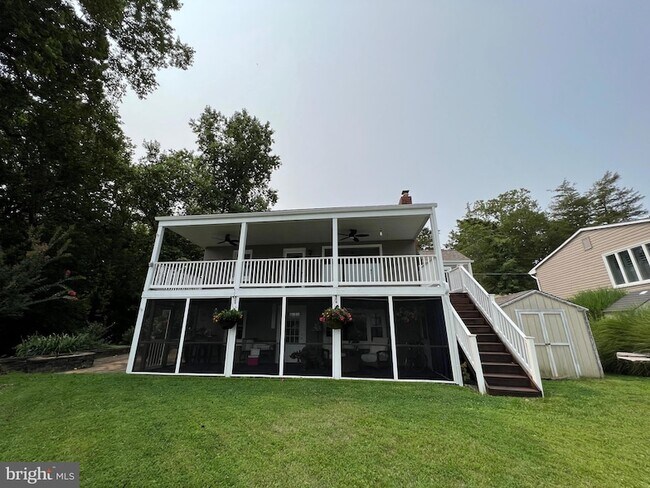 Building Photo - 504 Walnut Dr