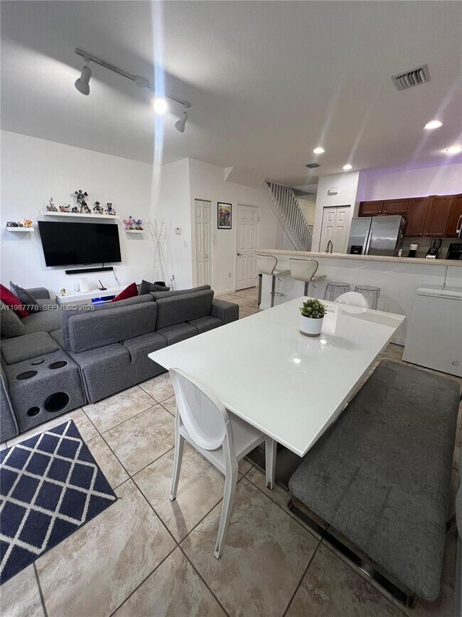 Building Photo - 8925 W 35th Ct