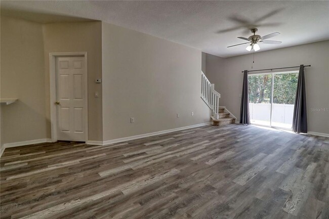 Building Photo - 8509 Broken Willow Ct