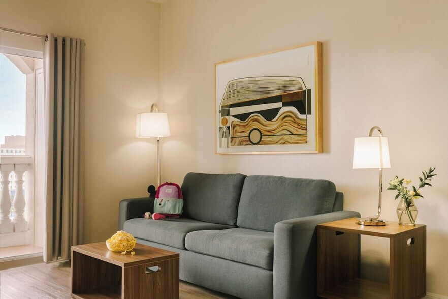 Building Photo - 7415 Universal Blvd