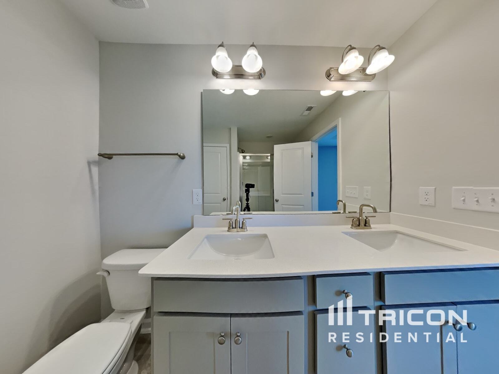 Building Photo - 137 Sawyer Ml Dr