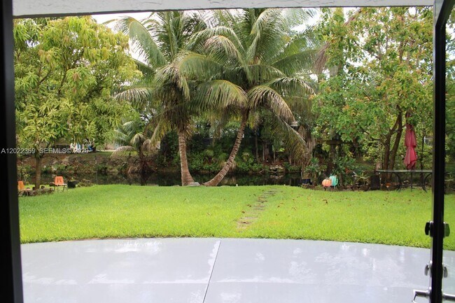 Building Photo - 6371 SW 109th Ct