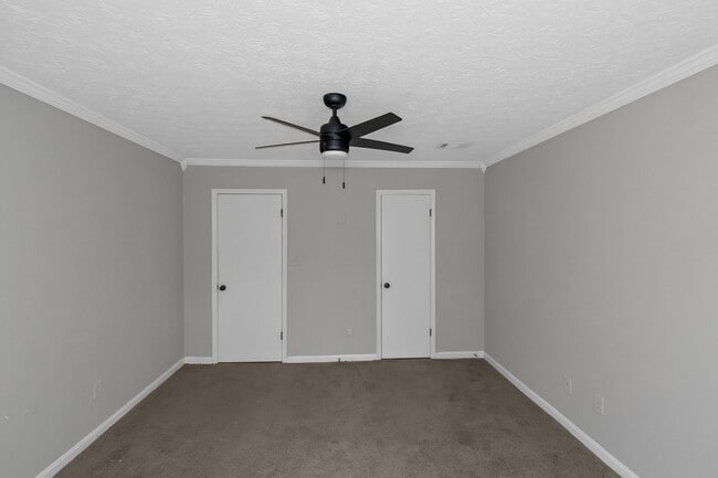 Building Photo - 321 Summerwood Ln