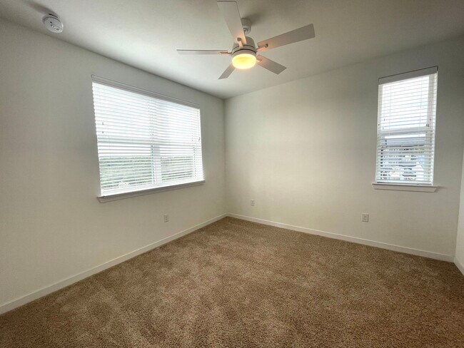 Building Photo - 1101 Abbeyglen Castle Dr