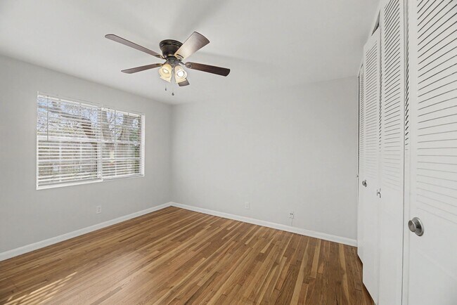 Building Photo - 465 Medlock Rd