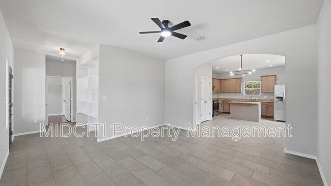 Building Photo - 1035 Cedar Grove Trail