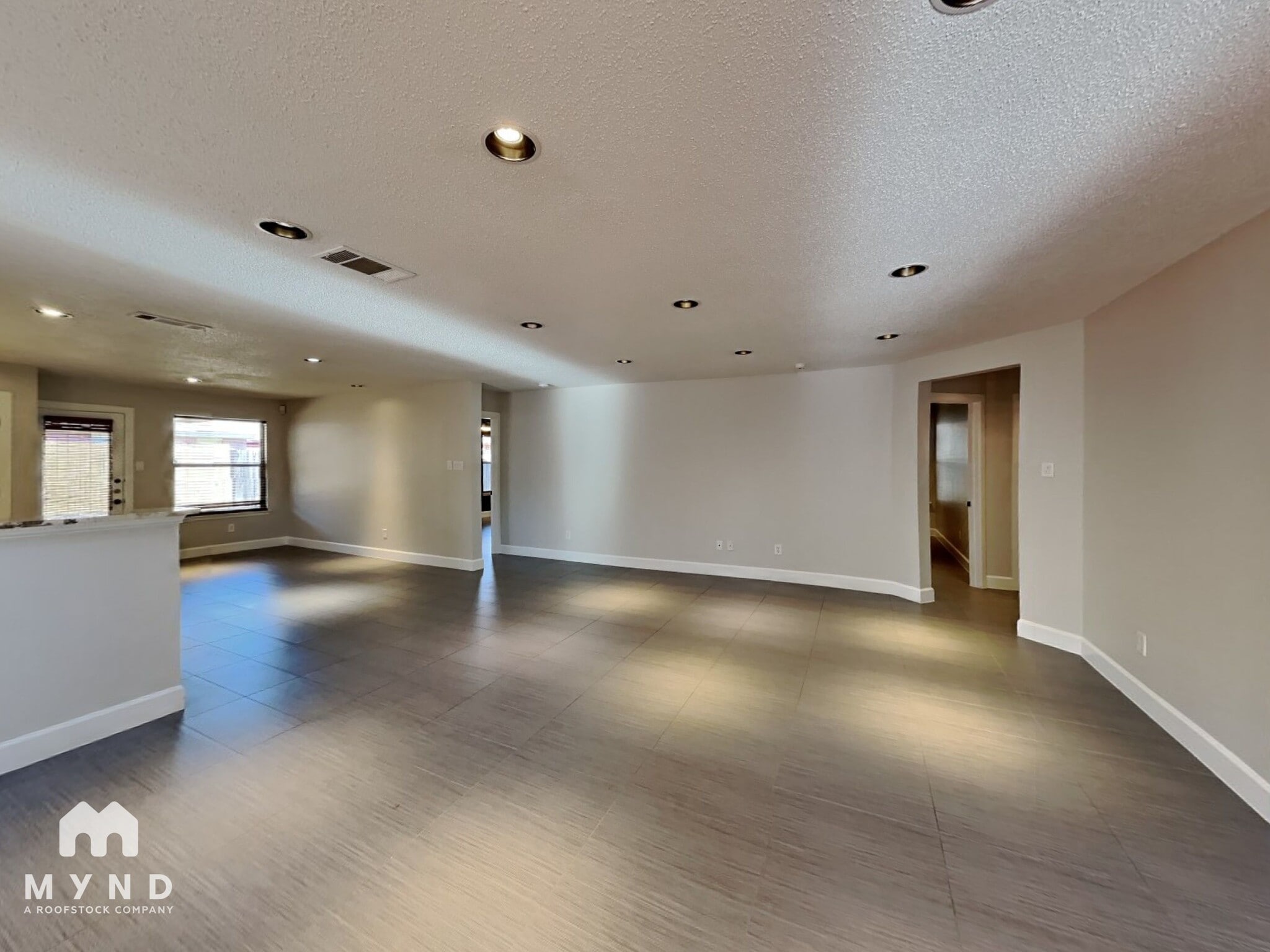 Building Photo - 5455 San Patricio Dr