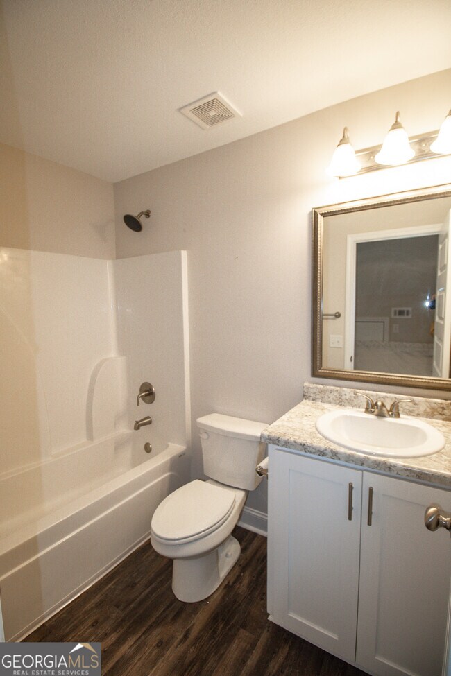 Building Photo - 603 N Kevin Ct