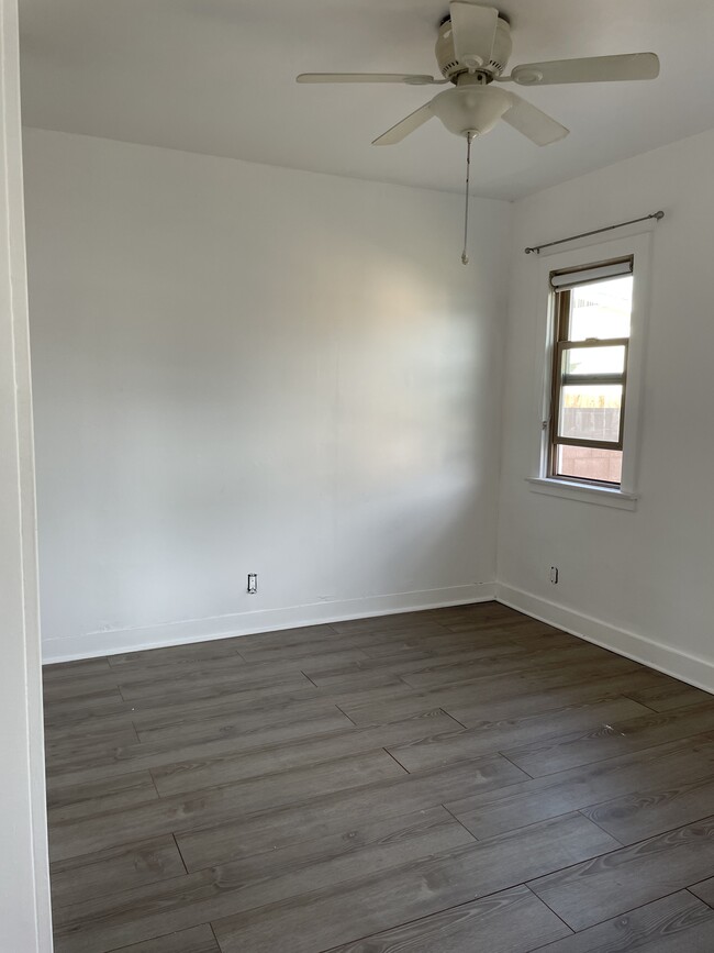 Bedroom - 24683 Woodward Ave