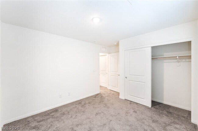 Building Photo - 410 Larksong Ave
