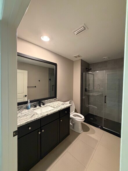 Building Photo - 108 S Alcaniz St