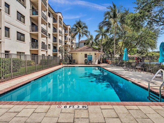 Building Photo - 2105 Lavers Cir