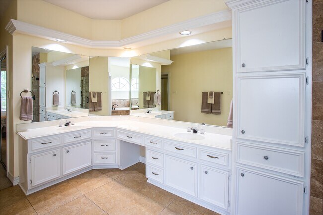 Building Photo - 95 Rush Haven Dr