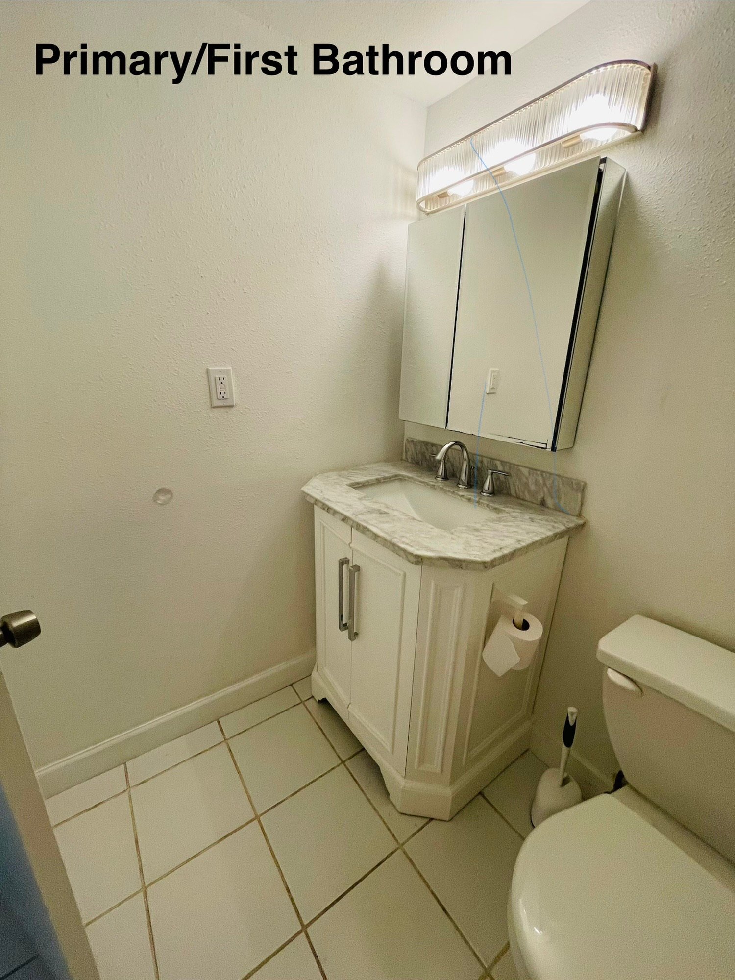 Building Photo - 850 S Village Dr