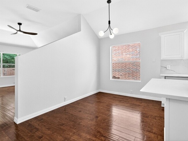 Building Photo - 1817 Newton Dr