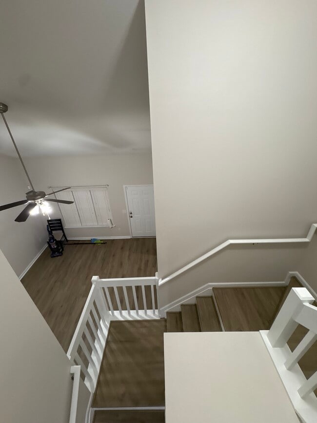 Building Photo - 655 Grasswren Way