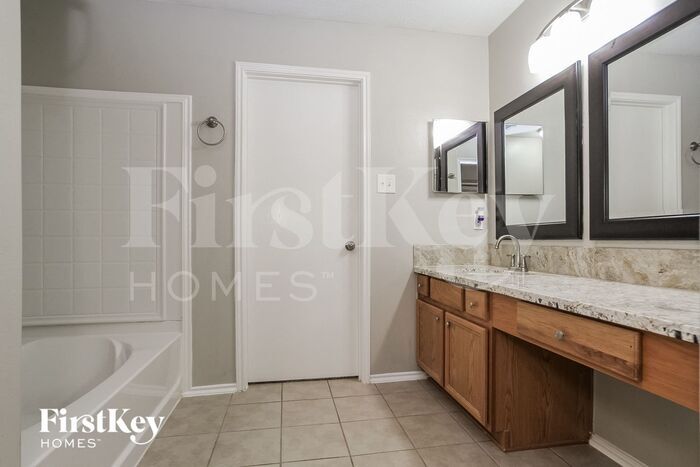 Building Photo - 8002 Echinacea Dr