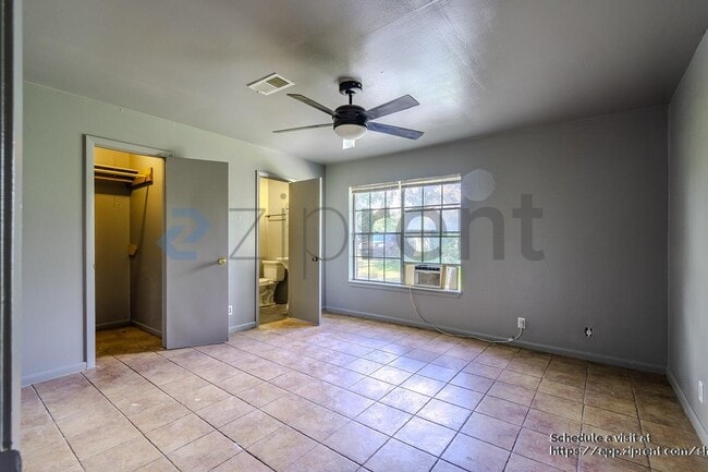 Building Photo - 7515 Carl Rd Ext