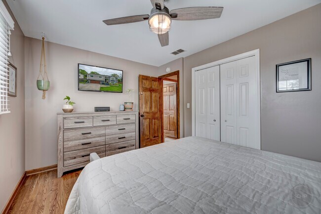 Building Photo - 7215 Larchwood Ln