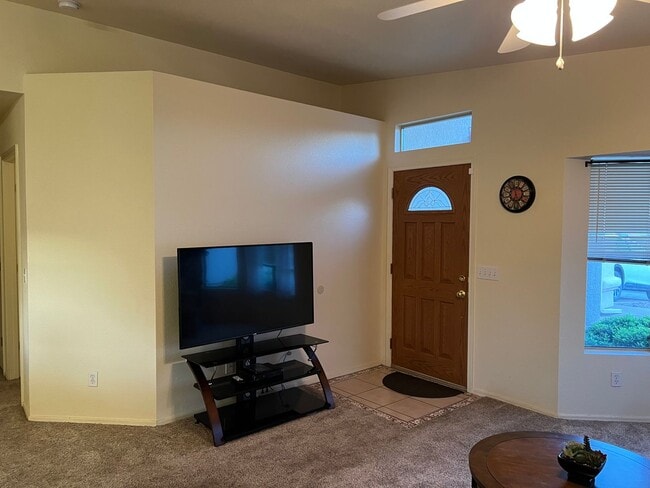 Building Photo - 4631 Territorial Loop