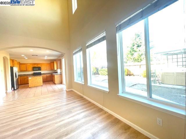 Building Photo - 2501 Crystal Way