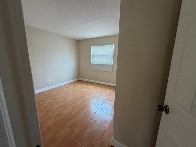 Building Photo - 3660 SW 60th Ave