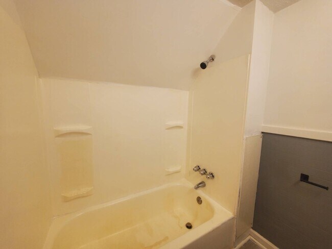 Building Photo - 3118 W 97th St