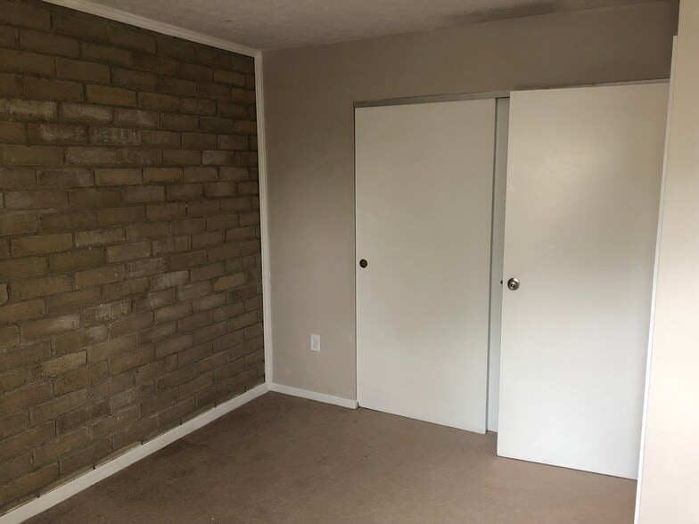 Bed 2 - 351 Chadwick Pl