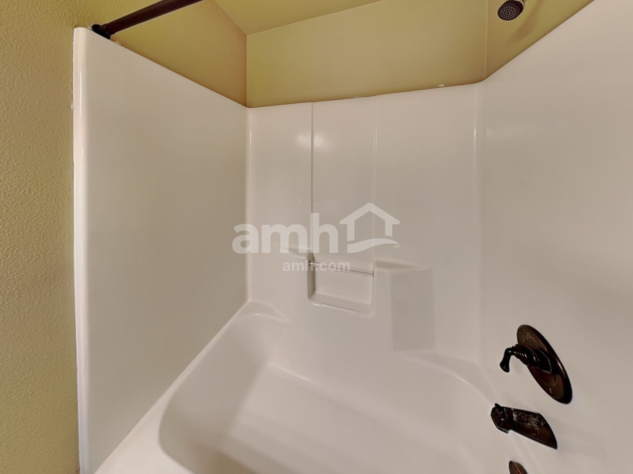 Building Photo - 458 Tulip Ave