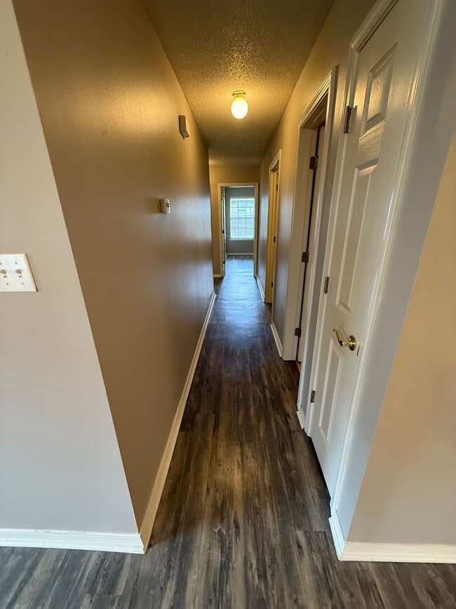 Building Photo - 1824 Wilder Ln