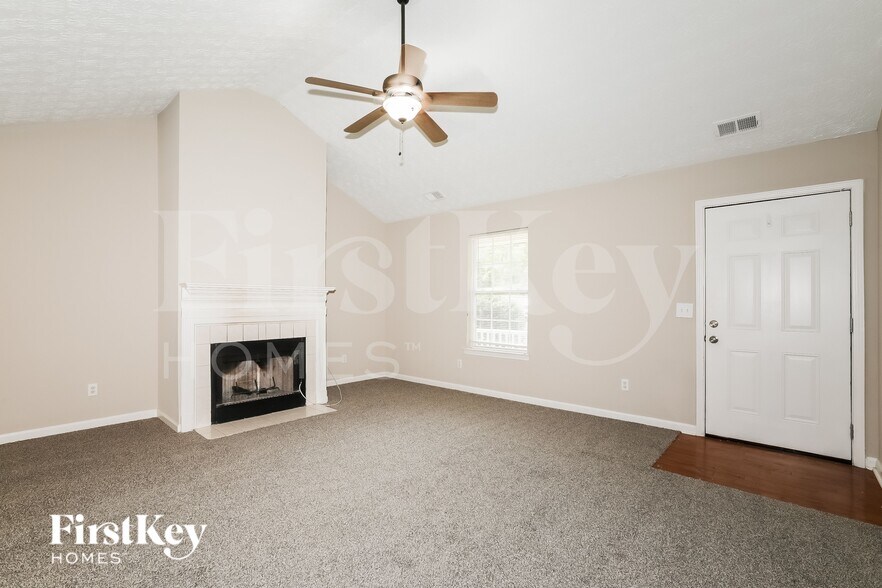 Building Photo - 130 Macadamia Ct