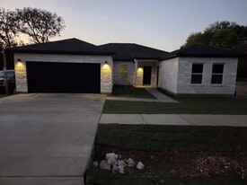 Building Photo - 265 Hummingbird Way