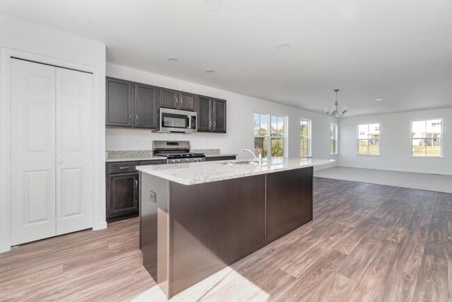 Building Photo - 12 Kenzie Way