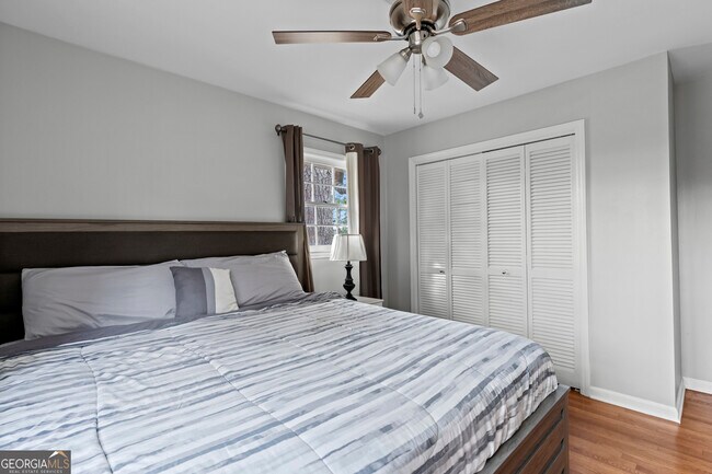 Building Photo - 3727 Calmer Cir