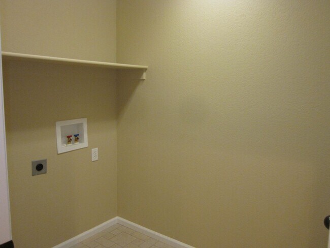 Building Photo - 5417 Smokey Heights