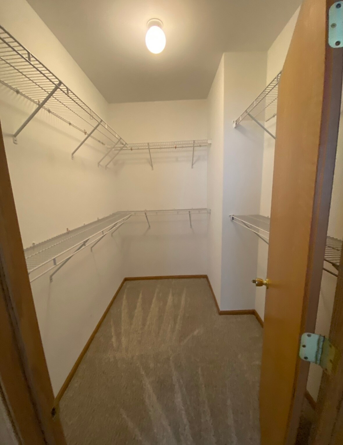 Master closet - 9406 Huber Ct