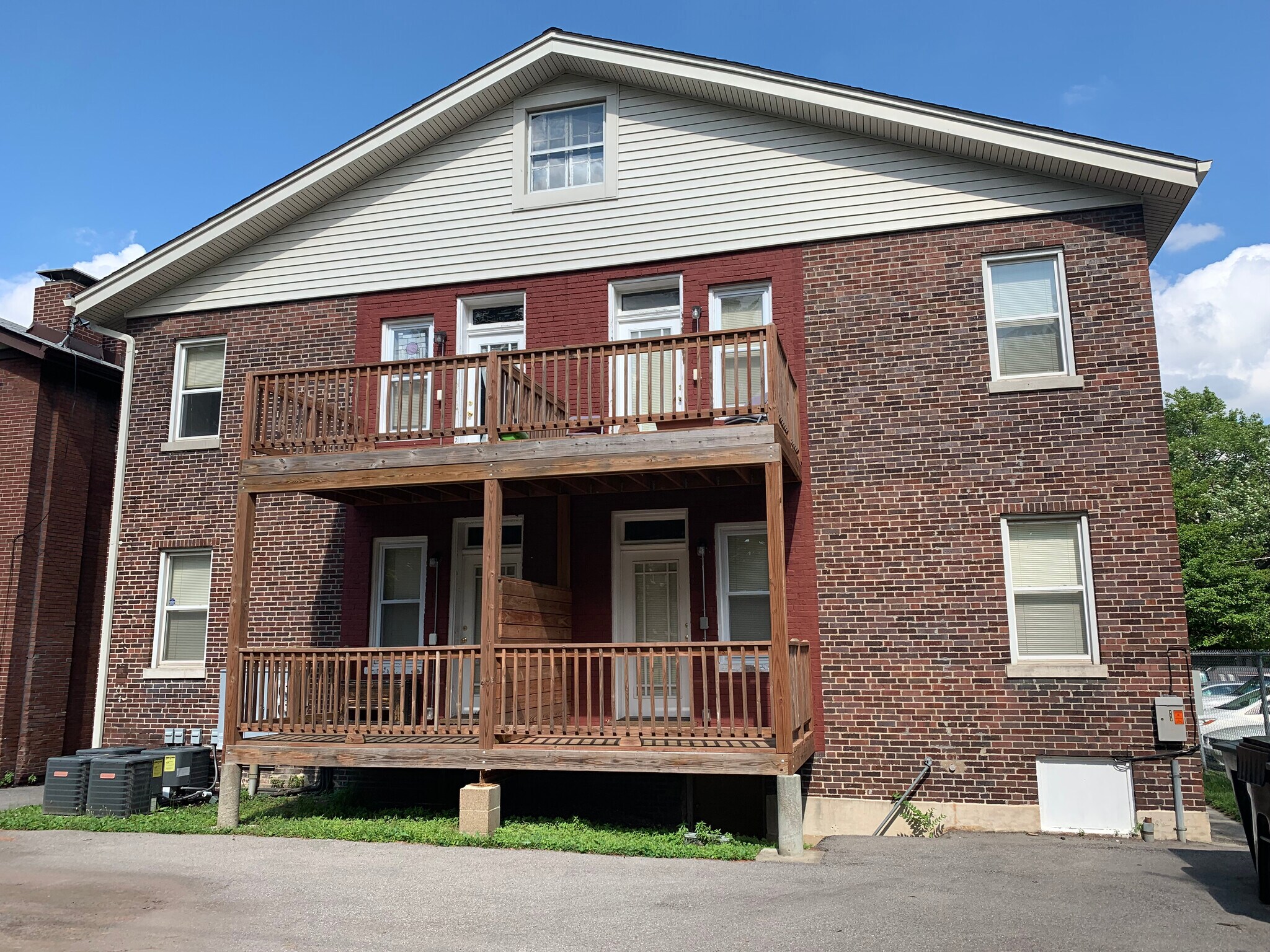 Building Photo - 719 Westgate Ave