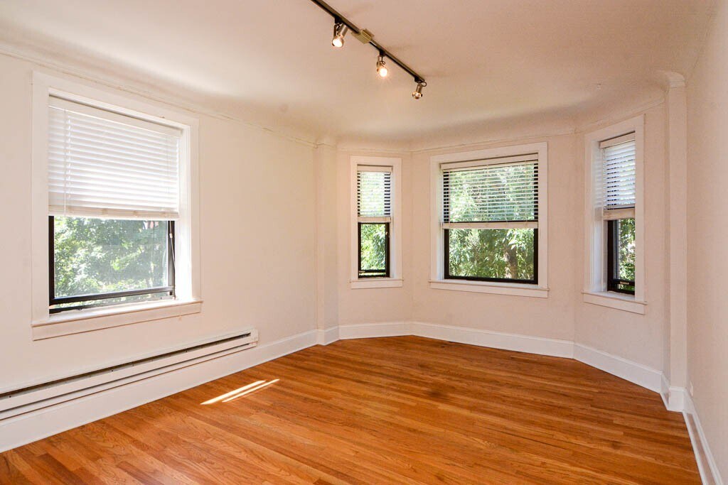 Building Photo - 2328 N Rockwell St