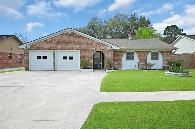Primary Photo - 12415 Lima Dr